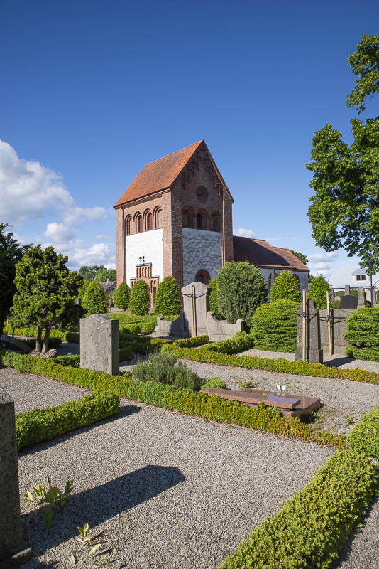 Norra Skrävlinge kyrka
