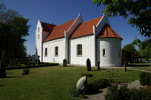 Maglarps gamla kyrka